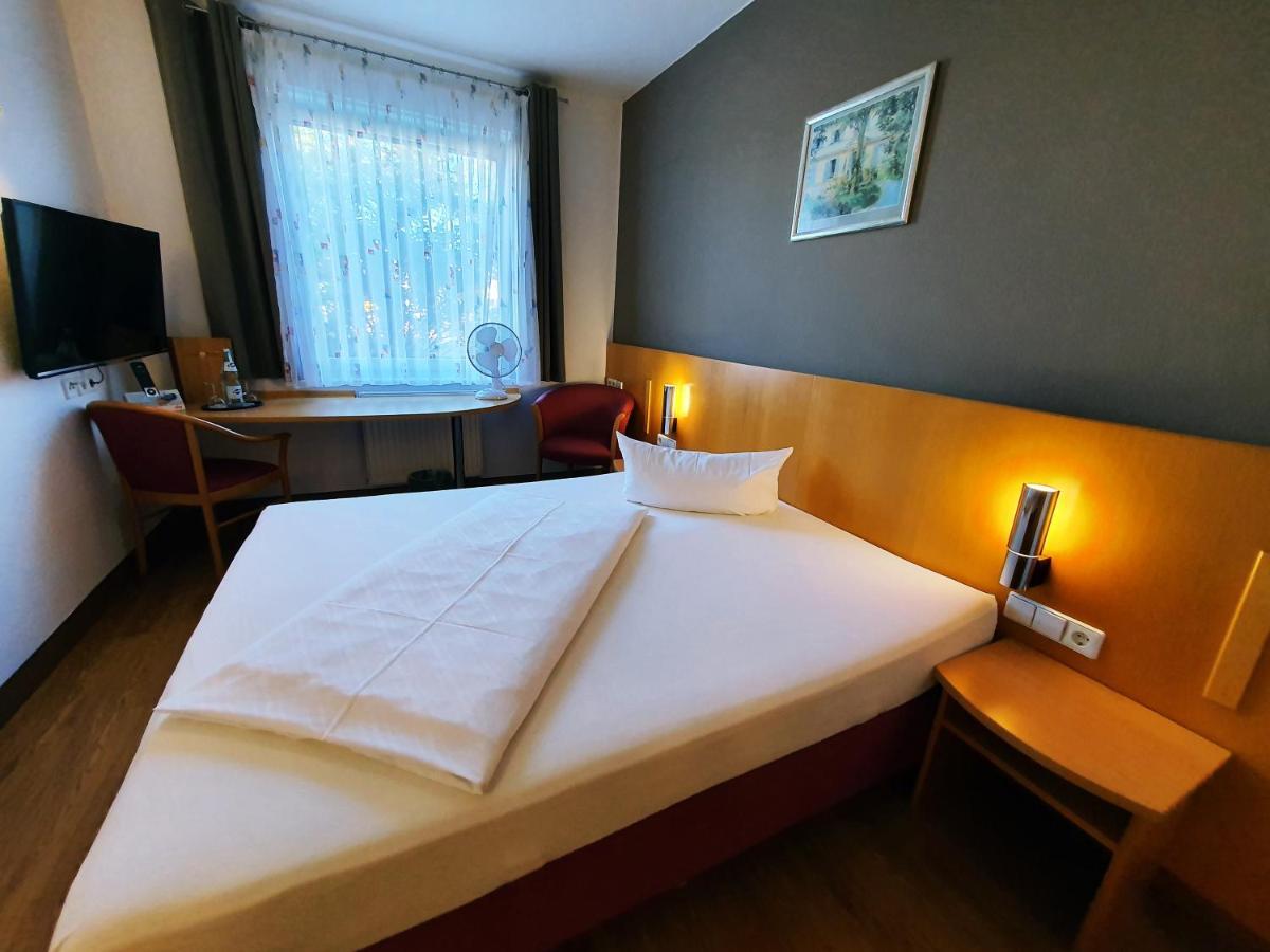 Hotel Sunparc - Shuttle Zum Europa-Park Rust 4Km & Rulantica 2Km Ringsheim Ngoại thất bức ảnh