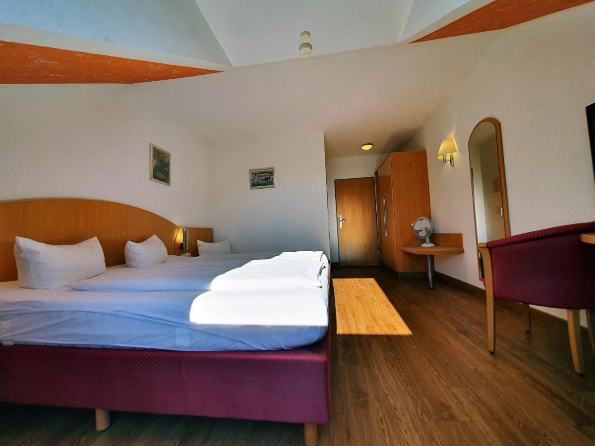 Hotel Sunparc - Shuttle Zum Europa-Park Rust 4Km & Rulantica 2Km Ringsheim Ngoại thất bức ảnh