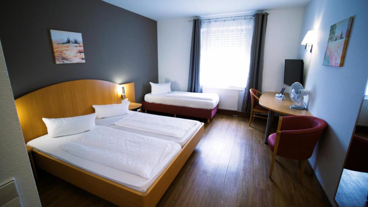 Hotel Sunparc - Shuttle Zum Europa-Park Rust 4Km & Rulantica 2Km Ringsheim Ngoại thất bức ảnh