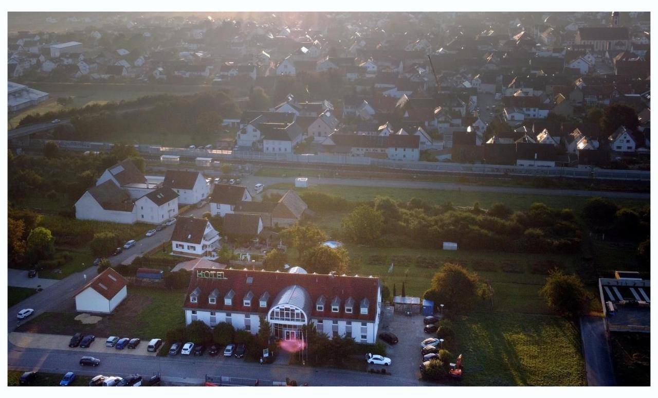 Hotel Sunparc - Shuttle Zum Europa-Park Rust 4Km & Rulantica 2Km Ringsheim Ngoại thất bức ảnh